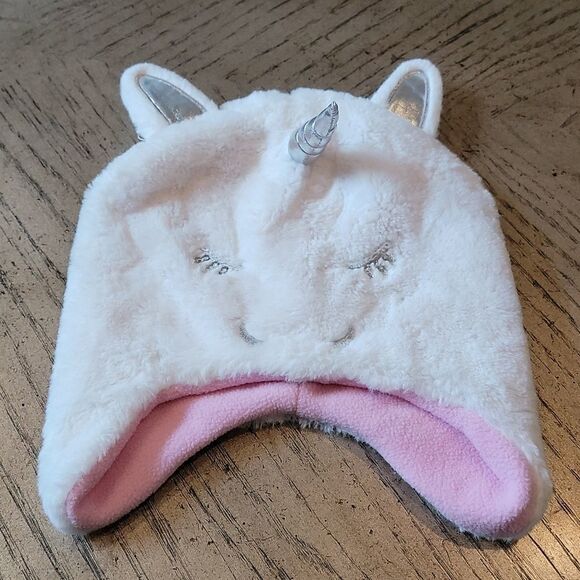 Adorable unicorn beanie 2-4T 💟 - Picture 1 of 4